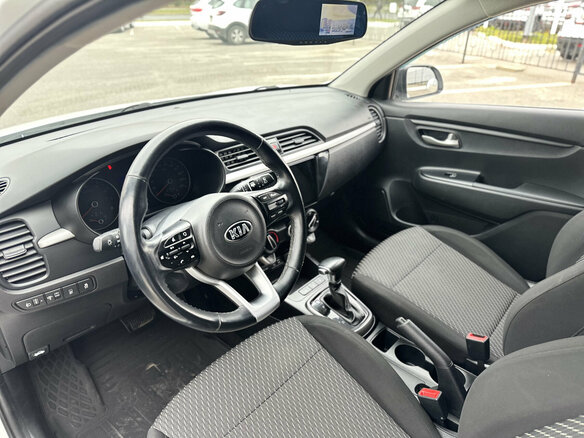 2017 Kia Rio X-Line IV, белый, 1000000 рублей - вид 15