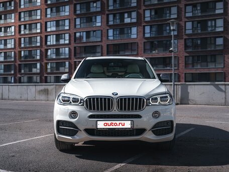 2016 BMW X5 M50d III (F15), белый, 4500000 рублей, вид 2