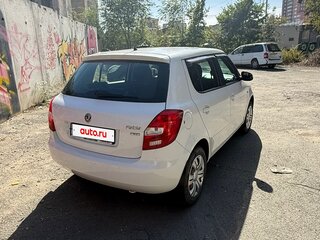 2012 Skoda Fabia II Рестайлинг, белый, 570000 рублей, вид 3