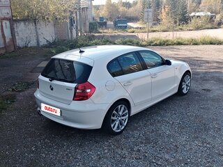 2008 BMW 1 серии 118i I (E81/E82/E87/E88) Рестайлинг, белый, 899000 рублей, вид 5