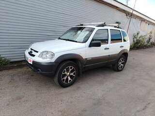 2014 Chevrolet Niva I Рестайлинг, белый, 550000 рублей, вид 1