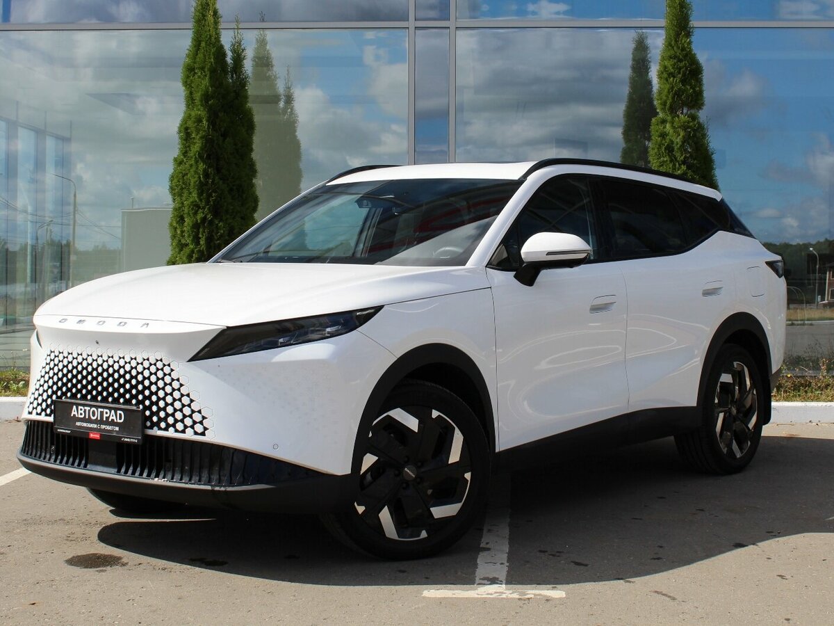 Открыть фотографии: Omoda C7