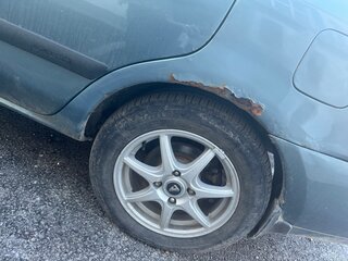 2003 Mitsubishi Carisma I Рестайлинг, зелёный, 210000 рублей, вид 5