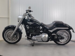 2020 Harley-Davidson Fat Boy, чёрный, 1929000 рублей, вид 5