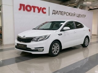 2016 Kia Rio III Рестайлинг, белый, 1249000 рублей, вид 1