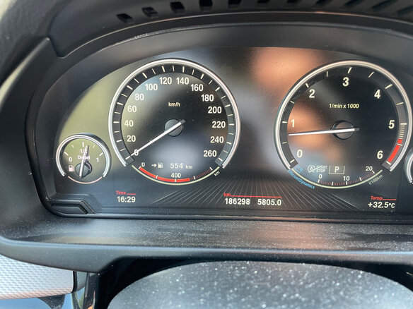 2018 BMW X5 30d III (F15), чёрный, 3900000 рублей - вид 11