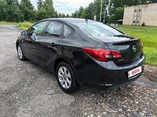 2013 Opel Astra J Рестайлинг, чёрный, 690000 рублей, вид 3