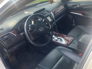 2013 Toyota Camry Japan Market VII (XV50), серебристый, 1550000 рублей, вид 5