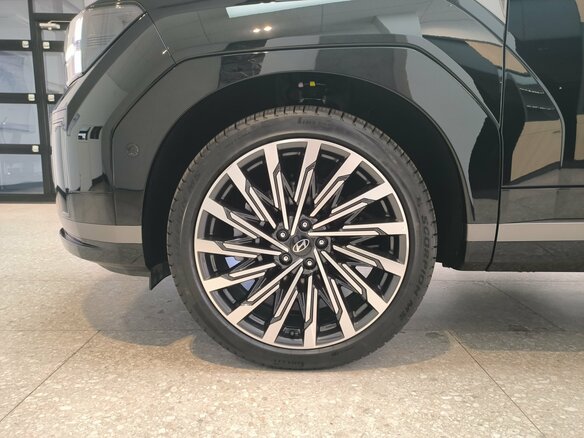 2026 Hyundai Santa Fe V (MX5), чёрный, 5690000 рублей - вид 16