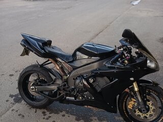2005 Yamaha YZF-R1, чёрный, 650000 рублей, вид 3