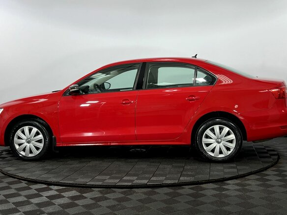2012 Volkswagen Jetta VI, красный, 1000000 рублей - вид 8