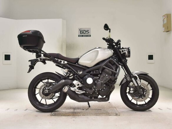 2016 Yamaha XSR900, серебристый, 777000 рублей - вид 1