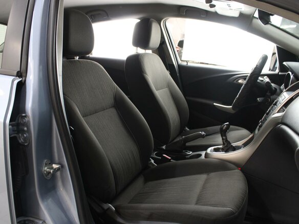 2011 Opel Astra J, серый, 710000 рублей - вид 7