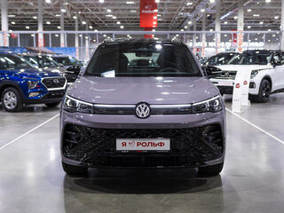 2026 Volkswagen Tiguan L Pro III (China Market), серый, 5190000 рублей, вид 3