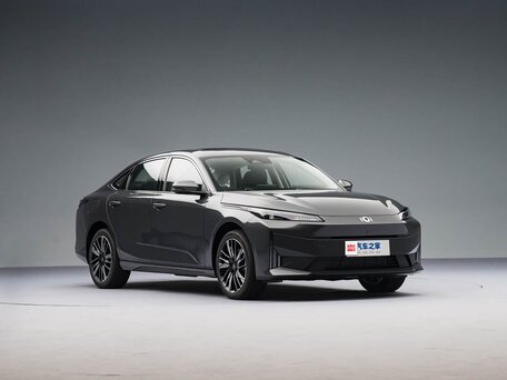 2026 Changan Qiyuan A05 I Рестайлинг, серый, 2540000 рублей, вид 3