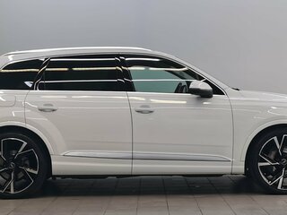 2017 Audi Q7 II (4M), белый, 4500000 рублей, вид 4
