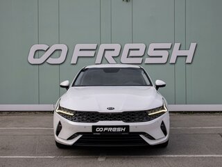 2020 Kia K5 III, белый, 1899000 рублей, вид 3