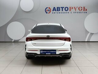 2021 Kia K5 III, белый, 2099000 рублей, вид 4