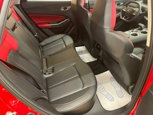 2026 Changan UNI-S I, красный, 3229900 рублей - вид 11
