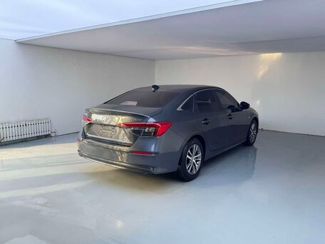 2022 Honda Civic XI, серый, 2245000 рублей, вид 4