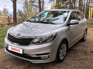 2016 Kia Rio III Рестайлинг, серебристый, 950000 рублей, вид 1