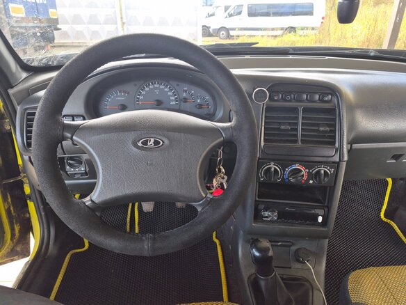 2007 Lada (ВАЗ) 2112, жёлтый - вид 9