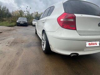 2010 BMW 1 серии 116i I (E81/E82/E87/E88) Рестайлинг, белый, 625000 рублей, вид 4