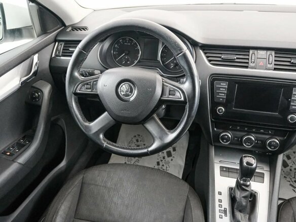 2014 Skoda Octavia III (A7), белый, 1129000 рублей - вид 8