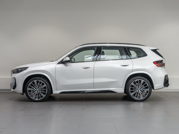 2026 BMW X1 Long 25Li xDrive III (U11/U12), белый, 5890000 рублей - вид 7