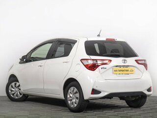 2017 Toyota Vitz III (XP130) Рестайлинг 2, белый, 1059000 рублей, вид 5