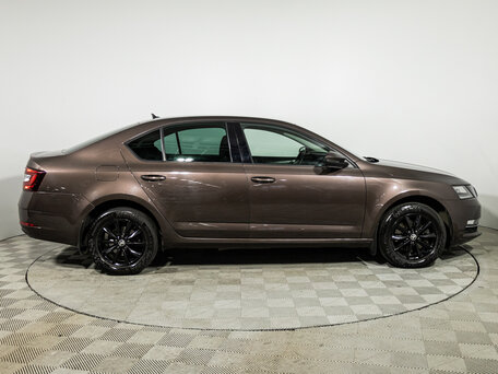 2018 Skoda Octavia III (A7) Рестайлинг, коричневый, 1890900 рублей, вид 4