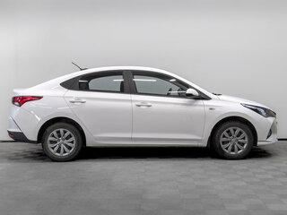 2022 Hyundai Solaris II Рестайлинг, белый, 1550000 рублей, вид 4