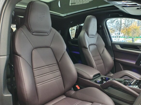 2024 Porsche Cayenne Coupé III Рестайлинг, серый, 14990000 рублей - вид 27