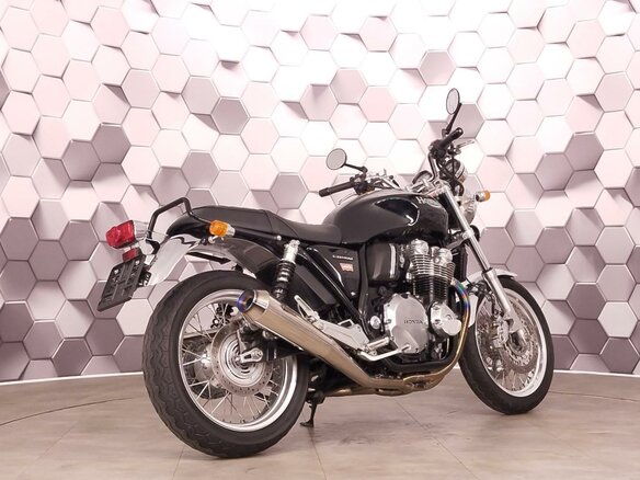 2018 Honda CB 1100, чёрный, 899000 рублей - вид 6