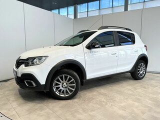 2018 Renault Sandero Stepway II Рестайлинг, белый, 1090000 рублей, вид 1