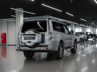 2012 Mitsubishi Pajero IV Рестайлинг 1, серебристый, 1830000 рублей, вид 5