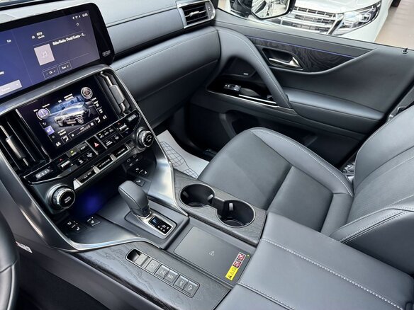2025 Lexus LX 700h IV, чёрный, 19770000 рублей - вид 28