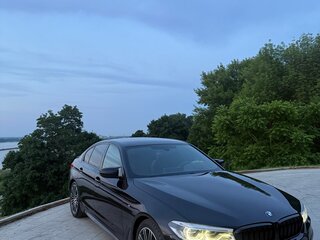 2018 BMW 5 серии 530i xDrive VII (G30/G31/G38), чёрный, 3800000 рублей, вид 4