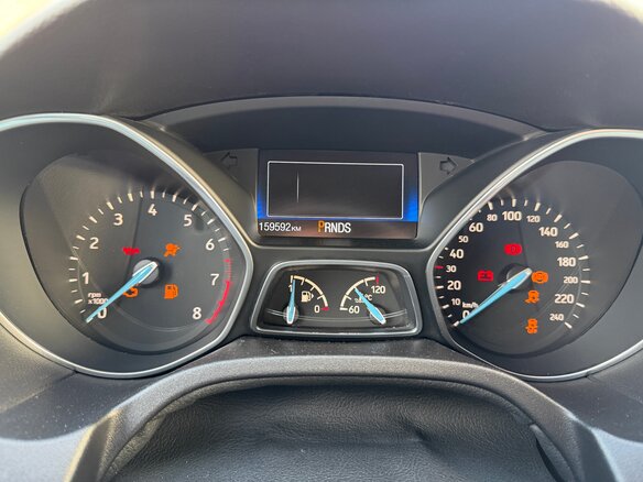 2015 Ford Focus III Рестайлинг, серый, 1050000 рублей - вид 17