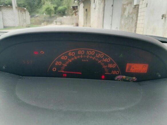 2010 Toyota Vitz II (XP90), серый, 490000 рублей - вид 7