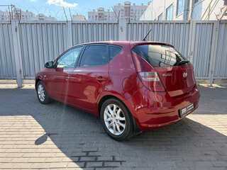 2009 Hyundai i30 I, красный, 625000 рублей, вид 3