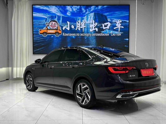 2023 Volkswagen Sagitar III Рестайлинг, серый, 1350000 рублей - вид 5