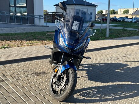 2025 Honda NT1100, синий, 1570000 рублей, вид 2