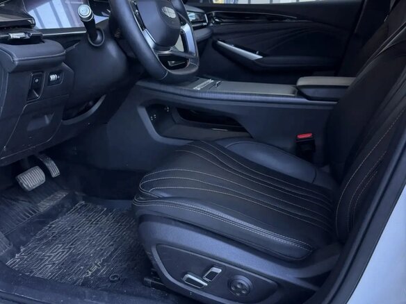 2024 Geely Preface I, белый, 2250000 рублей - вид 4