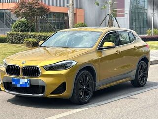 2021 BMW X2 sDrive20i I (F39), золотистый, 1720000 рублей, вид 3