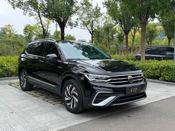 Открыть фотографии: Volkswagen Tiguan II Рестайлинг (China Market)