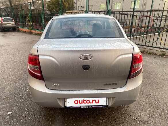 2012 Lada (ВАЗ) Granta I, серебристый, 215000 рублей - вид 4