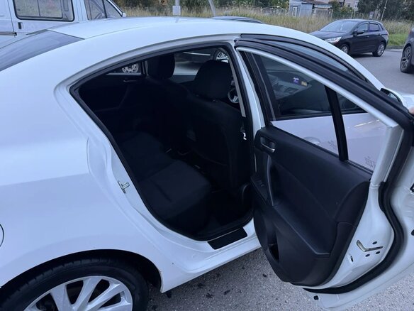 2013 Mazda 3 II (BL) Рестайлинг, белый, 990000 рублей - вид 16