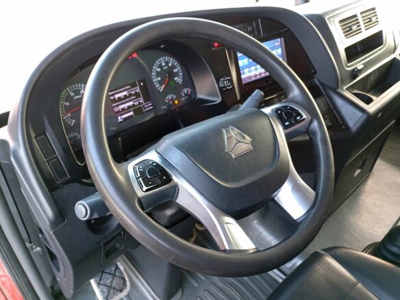 2023 Sinotruk Sitrak C7H, красный, 4630000 рублей - вид 6