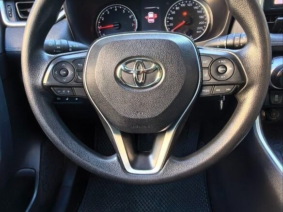 2020 Toyota RAV4 V (XA50), белый - вид 20